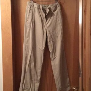 LL Bean Classic Fit Straight Leg Khakis - size 8